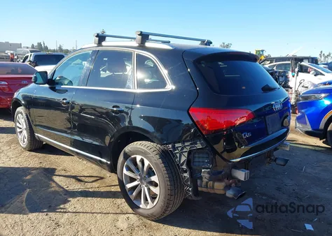 2015 Audi Q5 2.0T Premium z USA, uszkodzony, nr VIN WA1LFAFP8FA137609